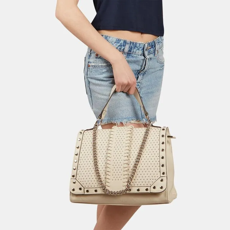 Bolso de mano de mujer con tachuelas