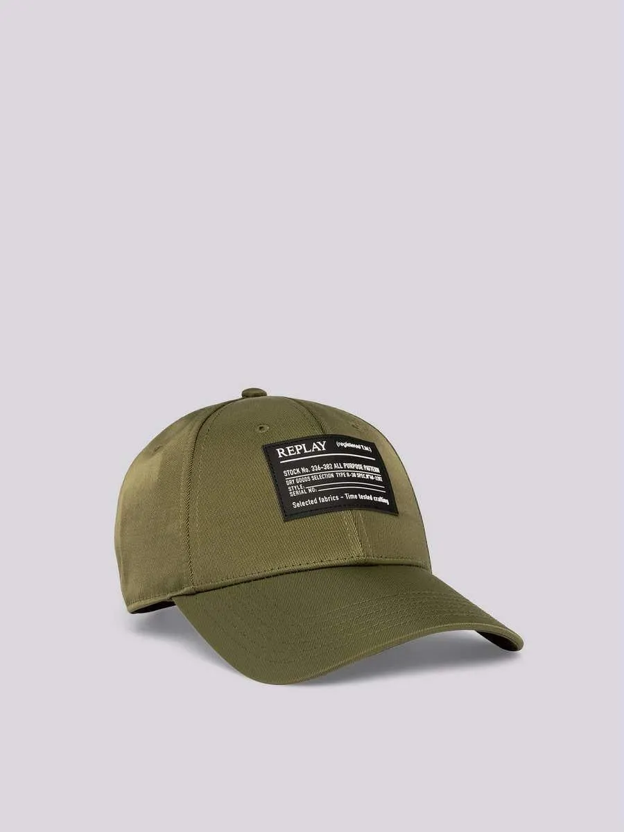 Gorra con visera de sarga