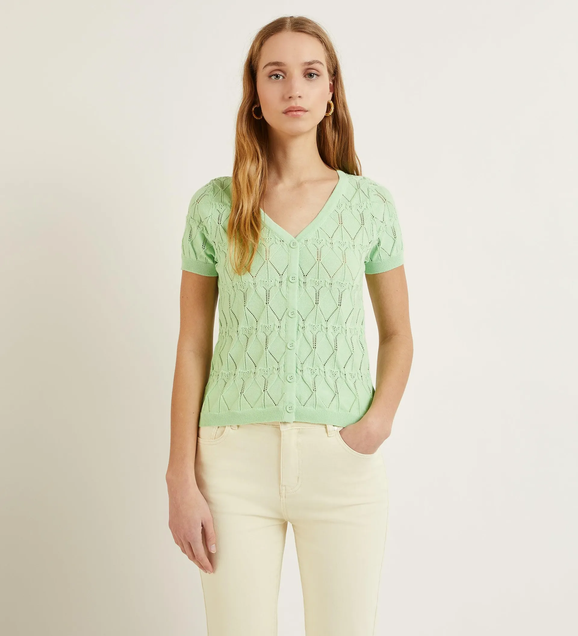 Top punto escote V textura