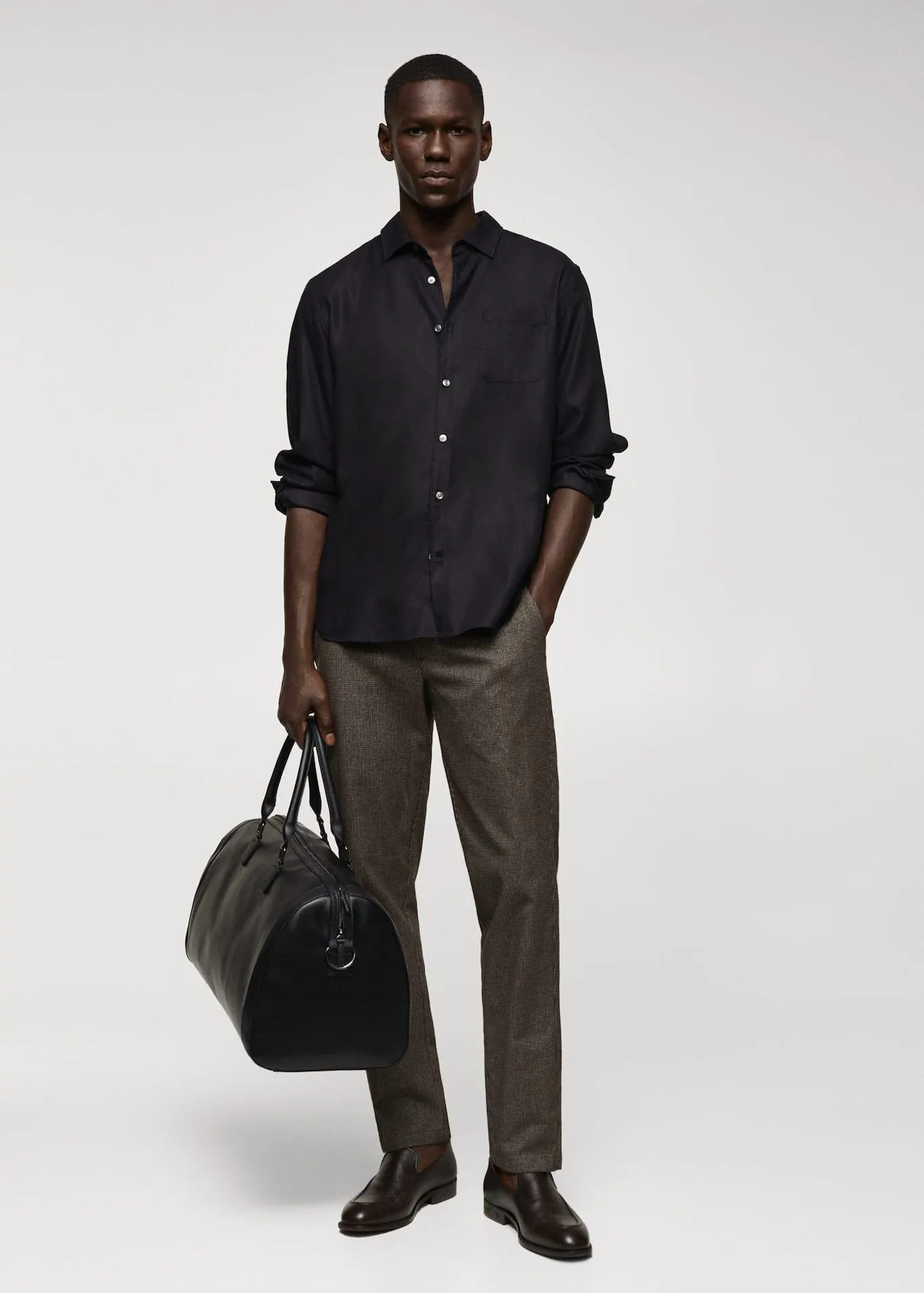 Nadrág slim fit mikro tyúklábmintás pamut