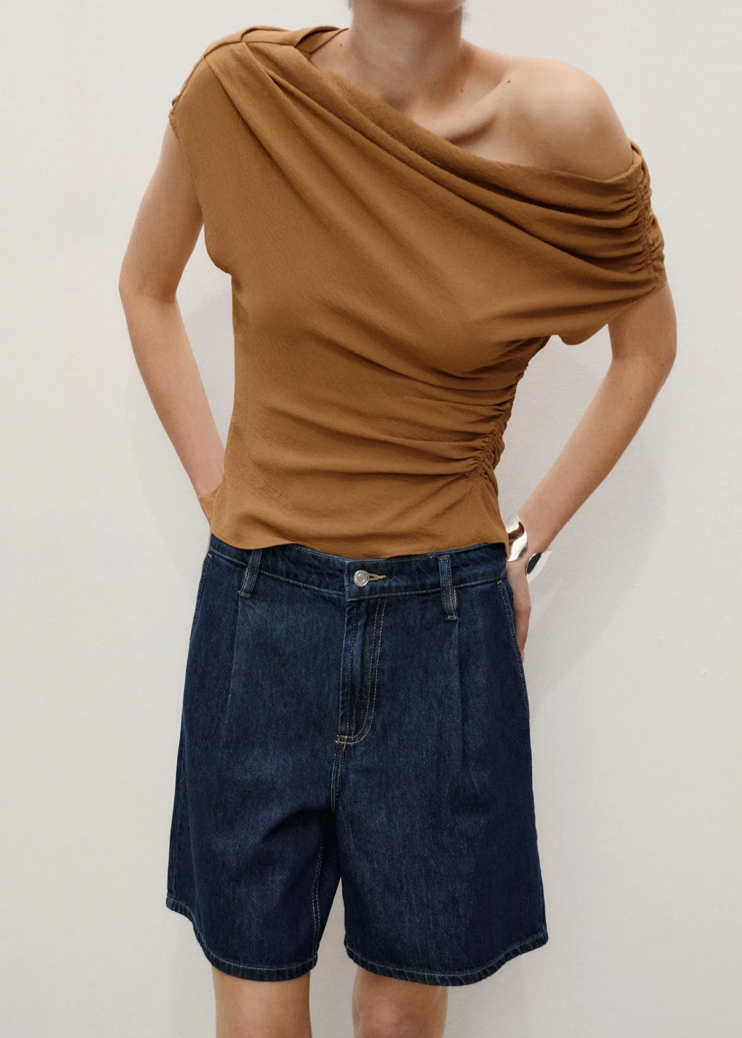 Bermudas vaqueras pinzas rinse wash