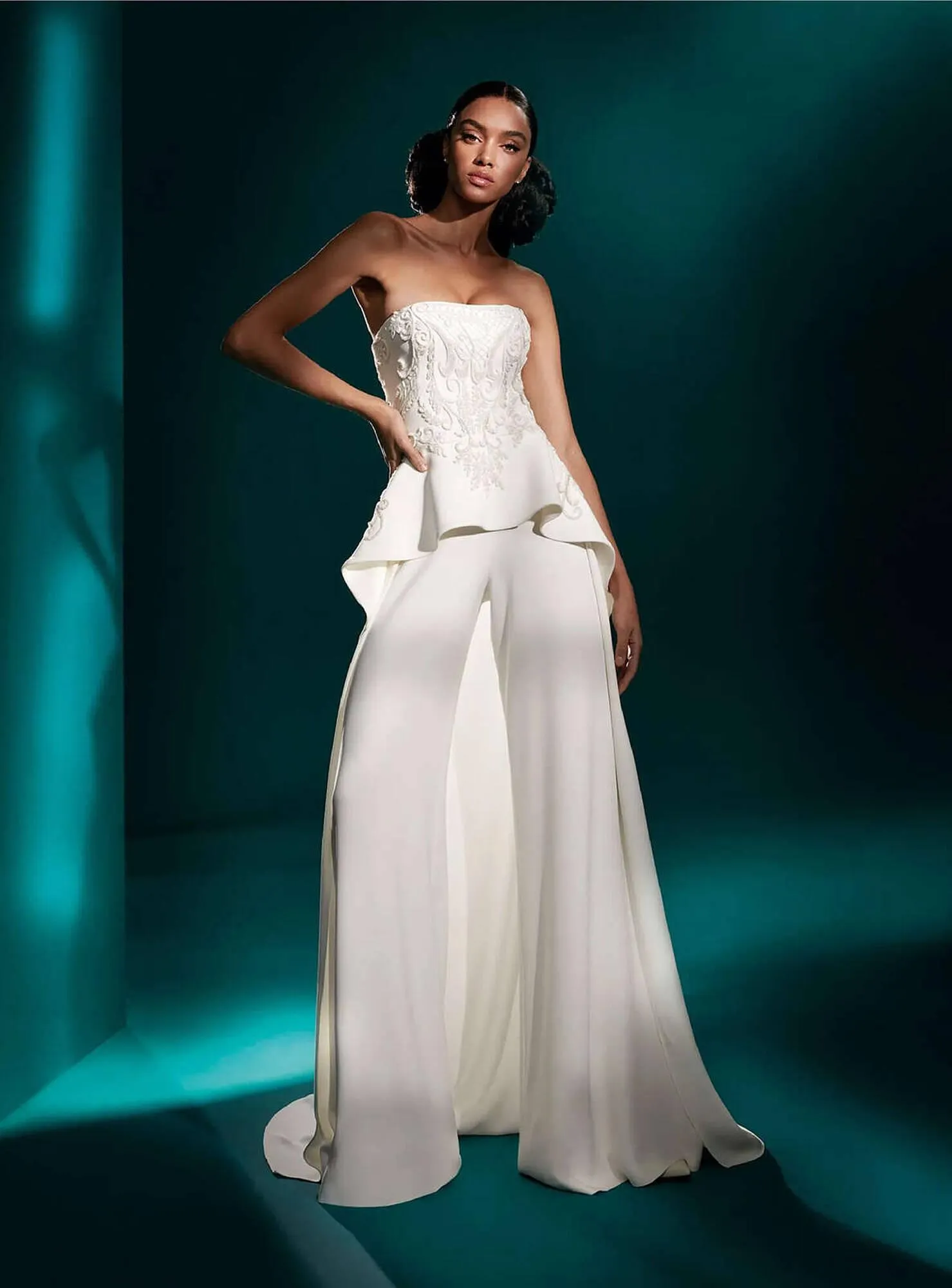 Catálogo de Folleto Pronovias 20 de abril al 5 de abril 2024 - Página 11