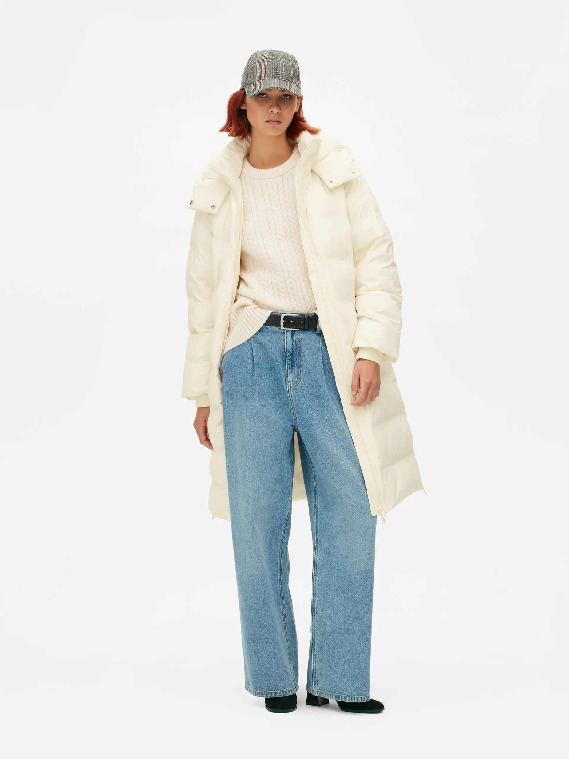 Chaqueta acolchada larga con capucha