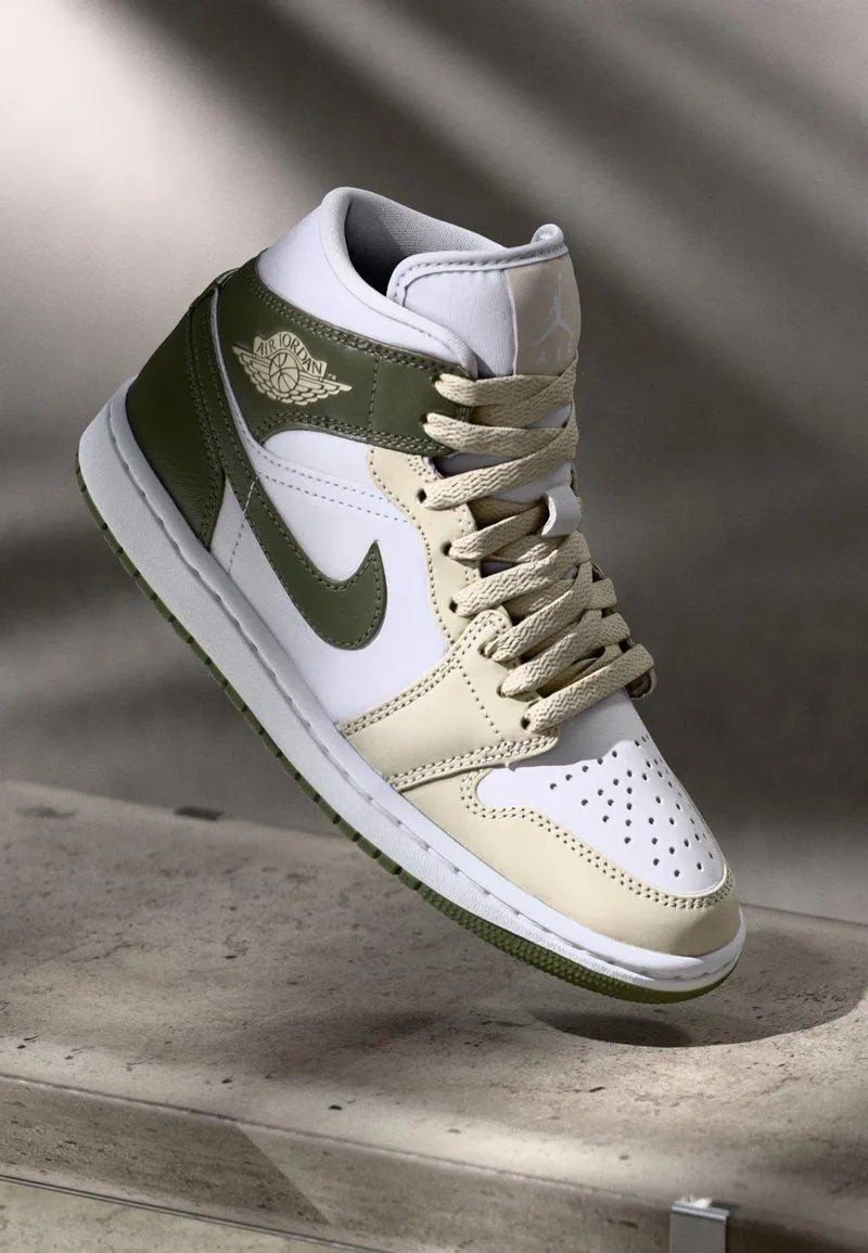 AIR JORDAN 1 MID - Zapatillas altas