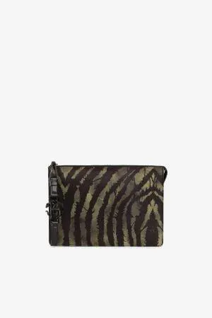 Bolso sobre con estampado Zebra