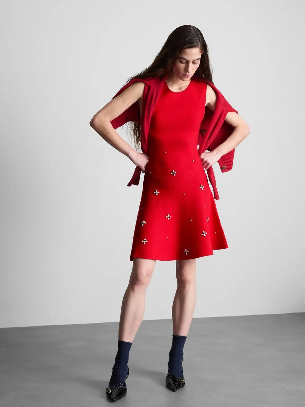 Vestido corto de punto bordado