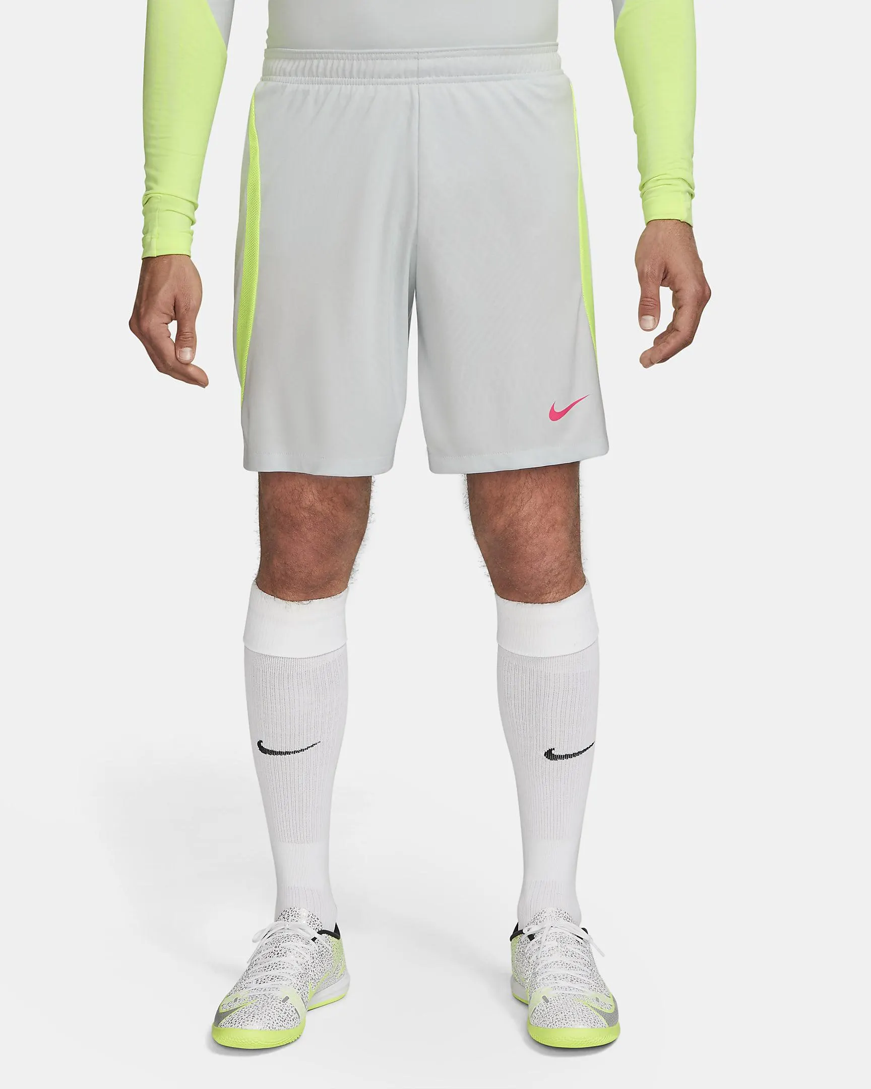 Nike Dri-FIT Strike