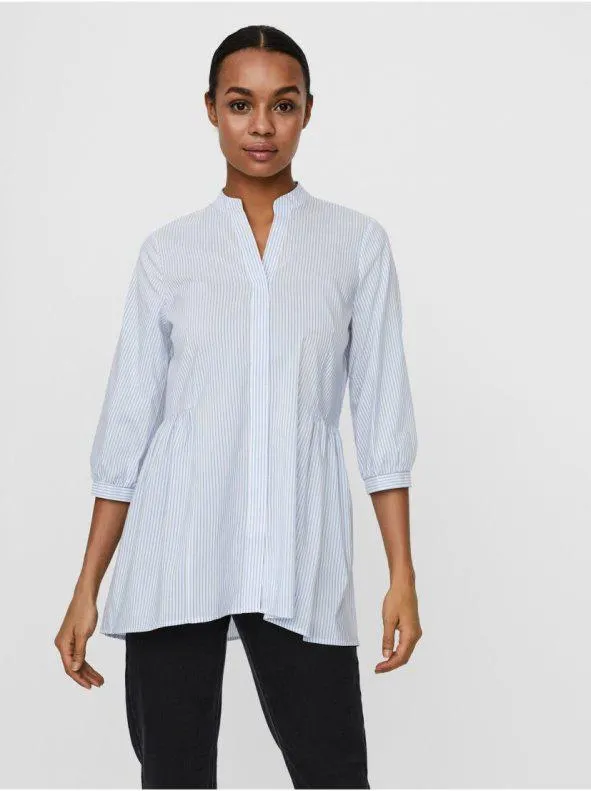 Camisa larga de manga 3/4 y cuello pico