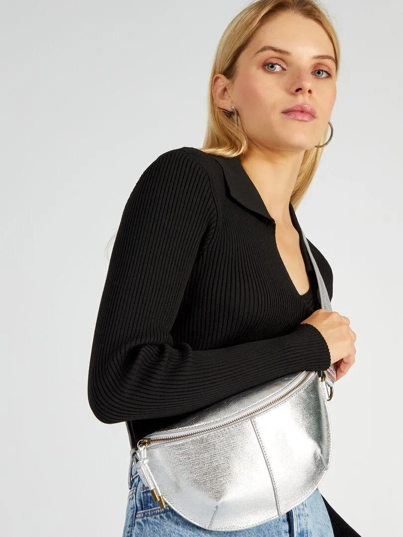 Riñonera glossy - GRIS