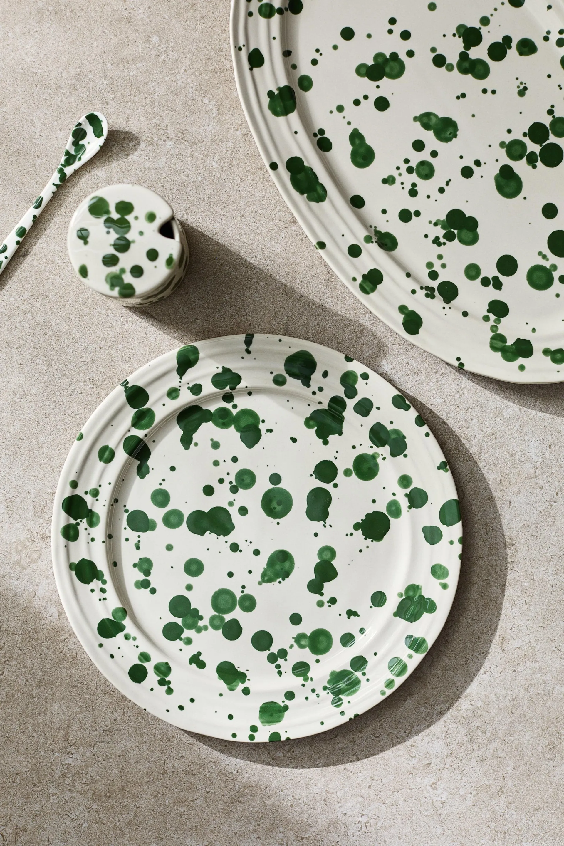 Plato grande de gres