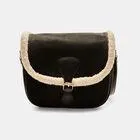 Bolso de hombro con inserción de piel sintética