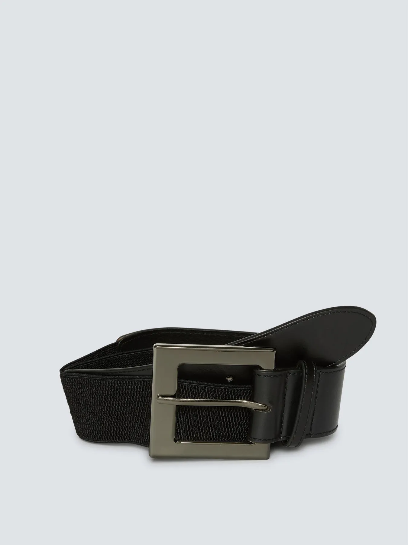 Cinturón con hebilla cuadrada