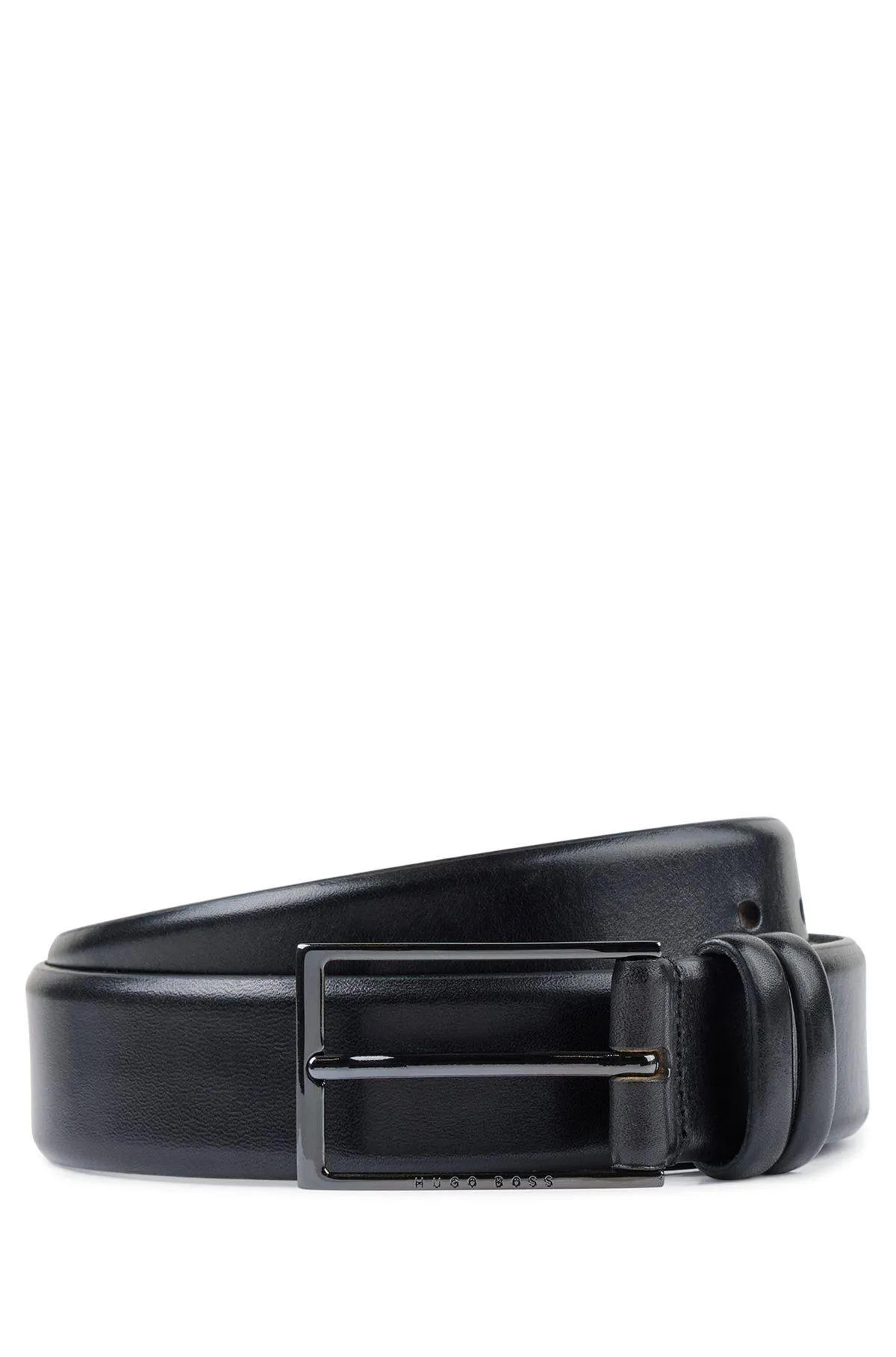 Cinturón de piel de curtido vegetal con herrajes de metal pesado