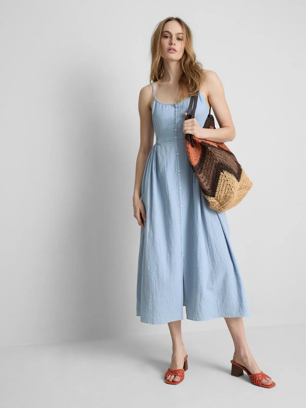 Vestido midi de algodón con botones