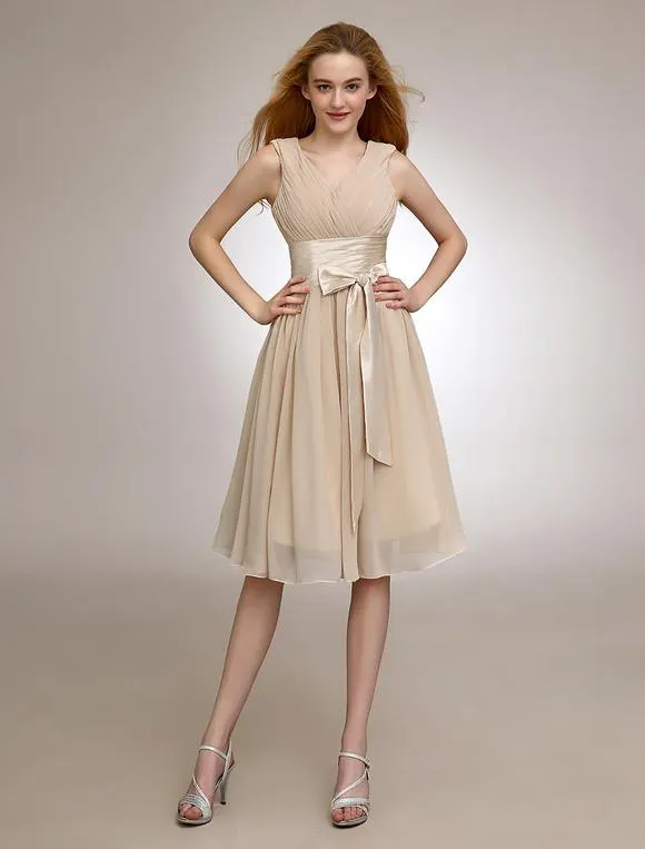 Vestido de damas de honor de chifón con cuello en V y faja