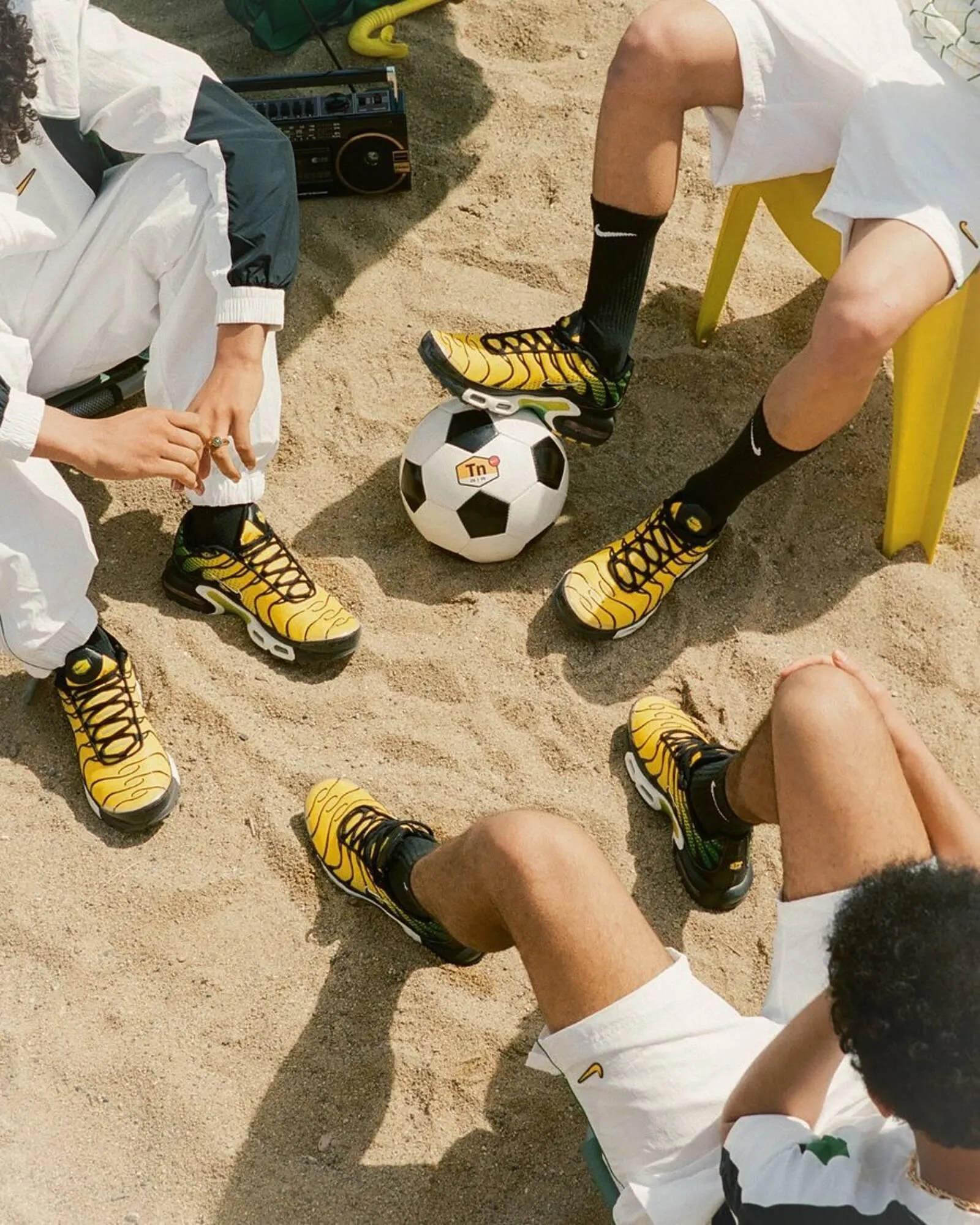 Catálogo de Folleto Foot Locker 3 de mayo al 16 de mayo 2025 - Página 4