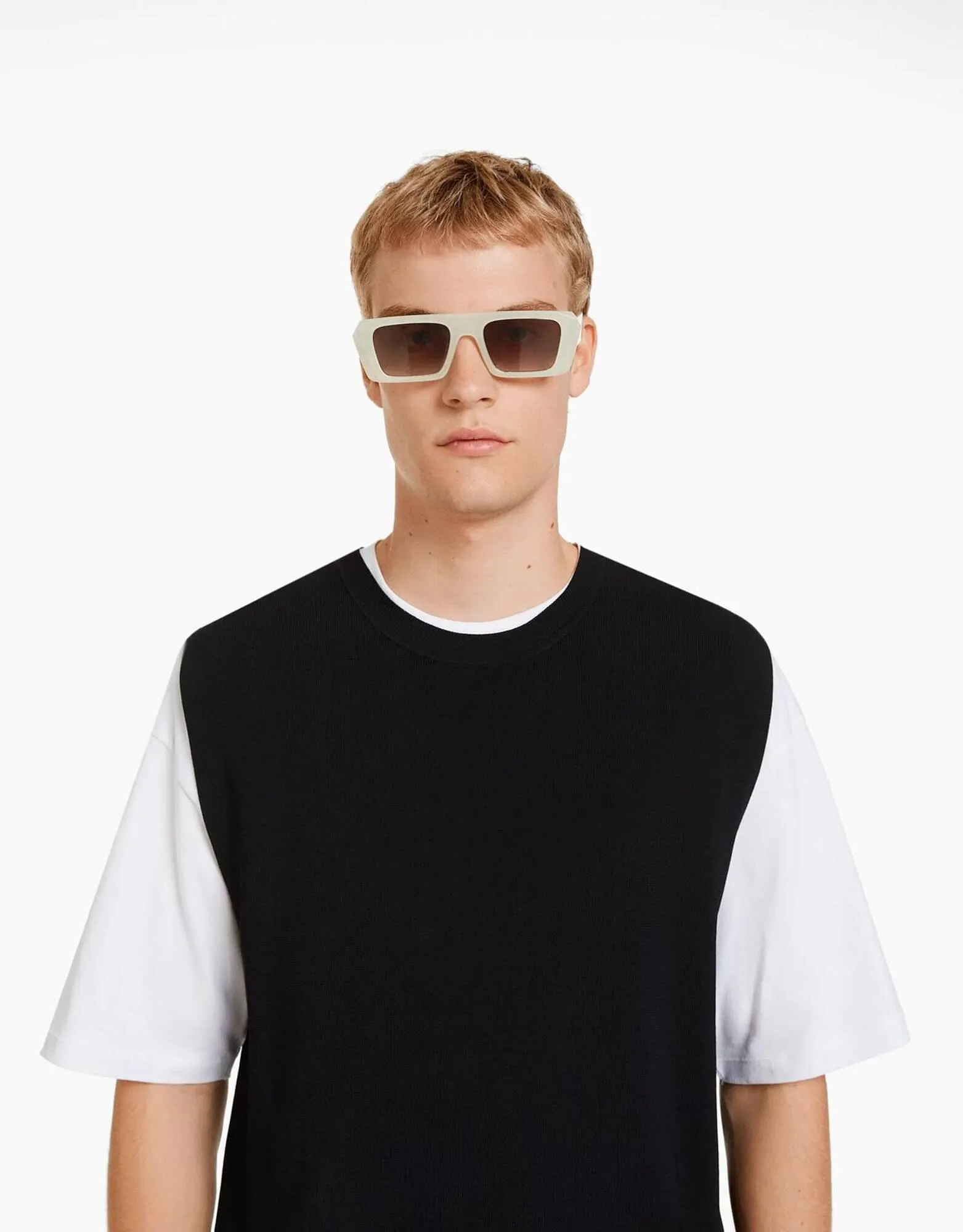 Catálogo de Folleto Bershka 2 de junio al 18 de julio 2023 - Página 11