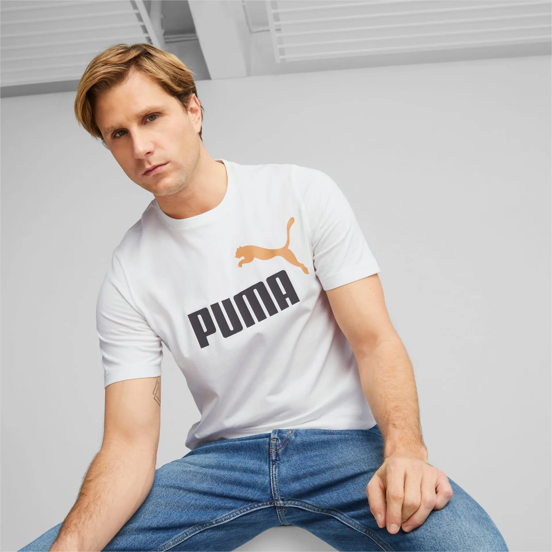Camiseta Essentials+2 Colour Logo para hombre
