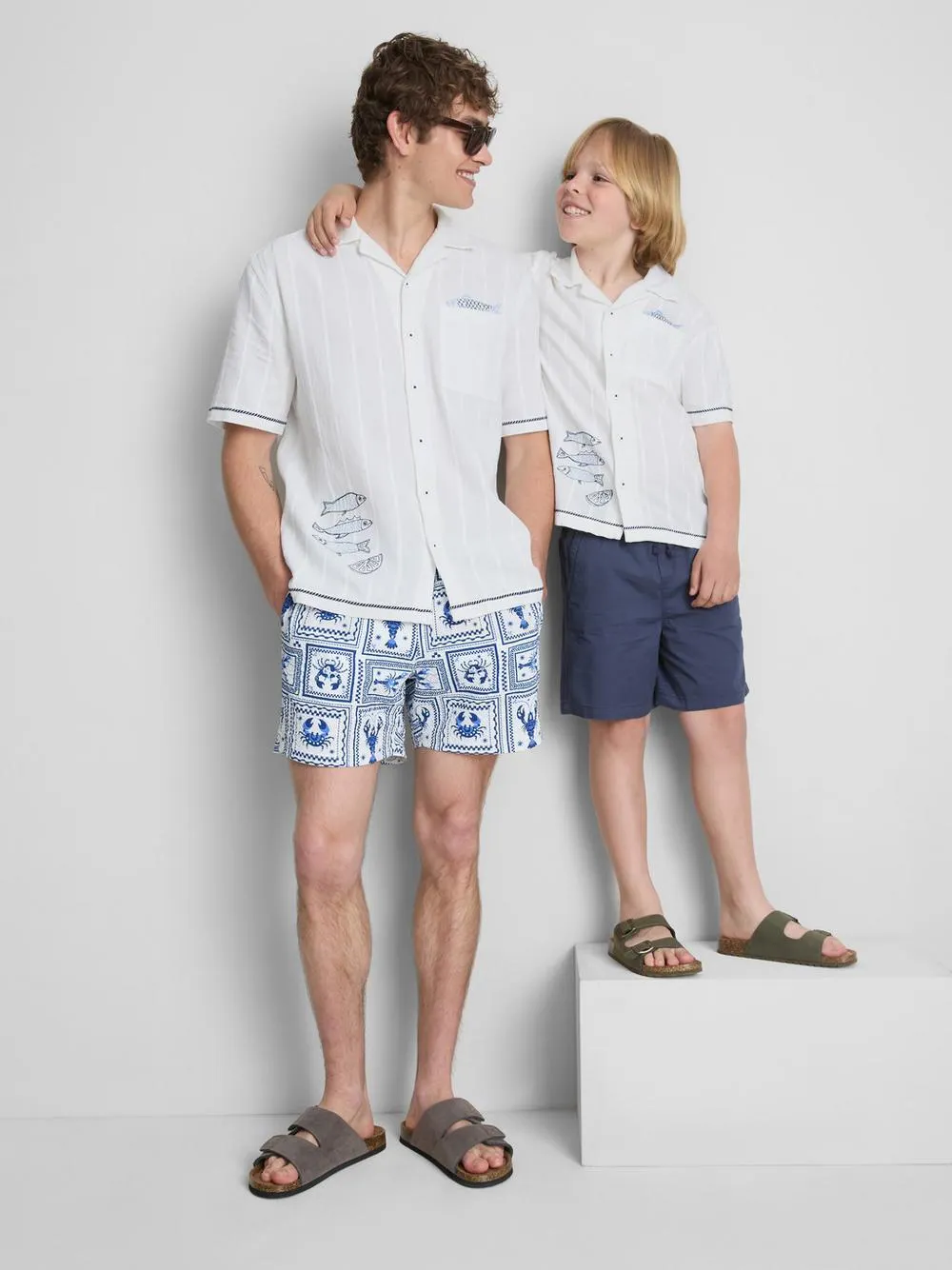 7-15 años | Camisa con bordado de peces