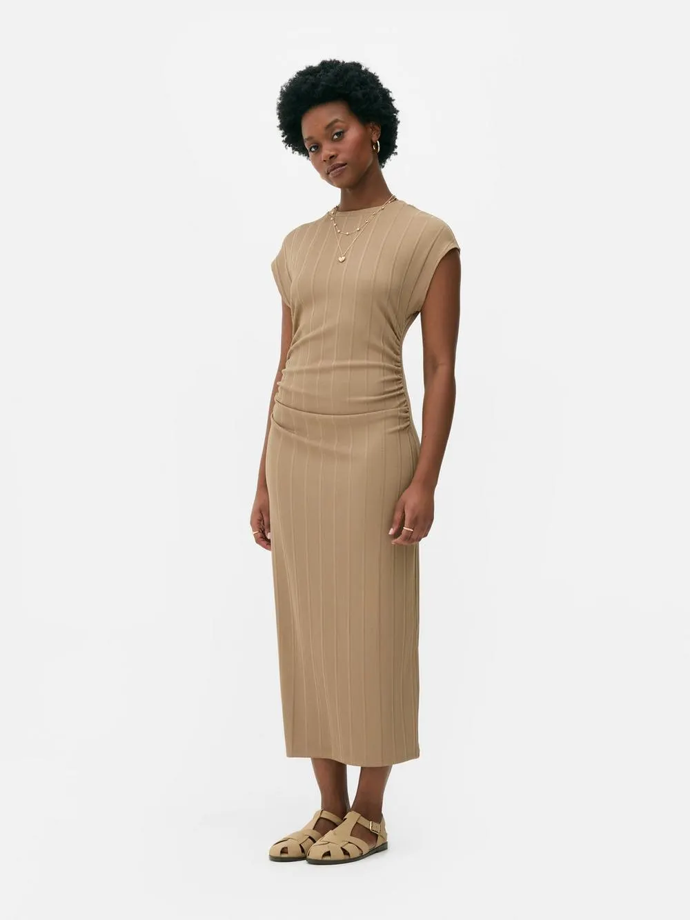 Gerafftes, geripptes Midikleid