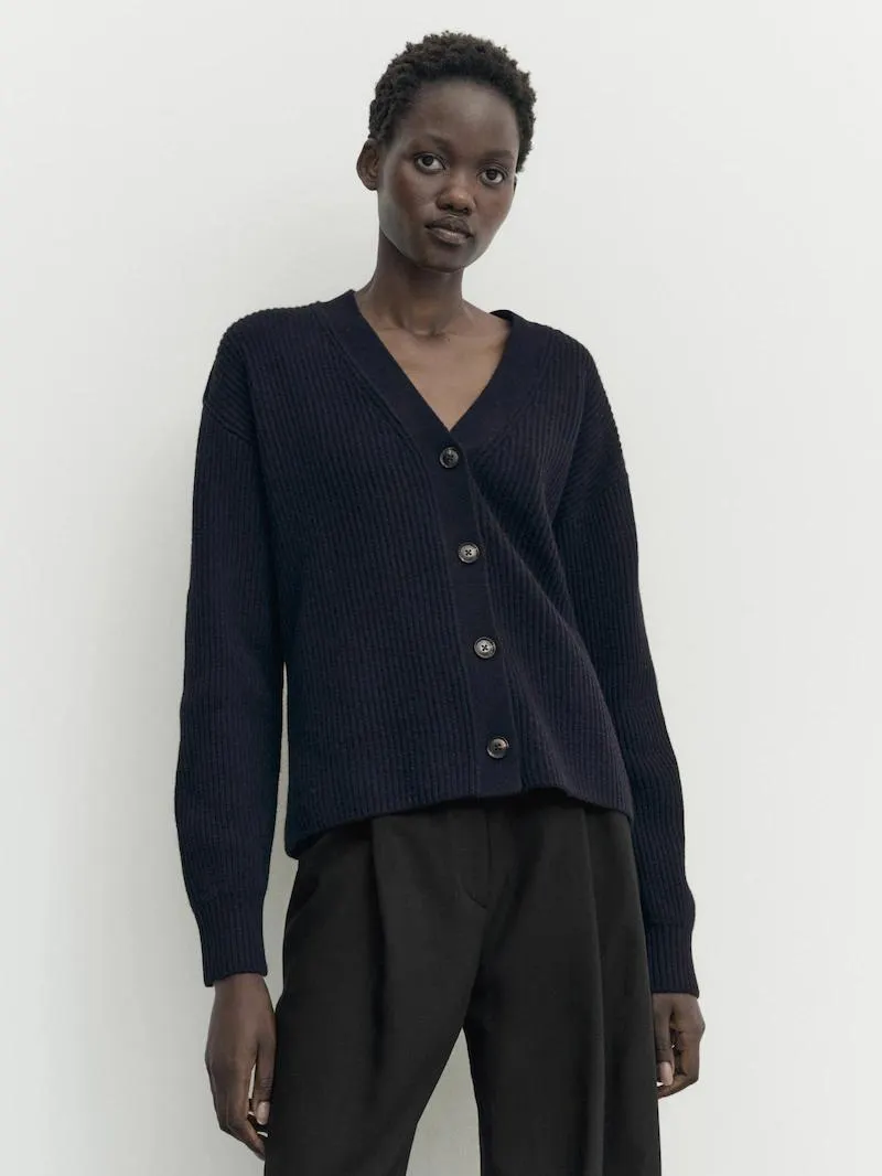 Cárdigan punto detalle tira abotonada