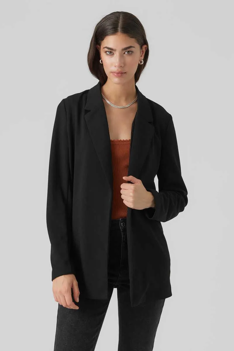 Blazer larga con cuello plisado