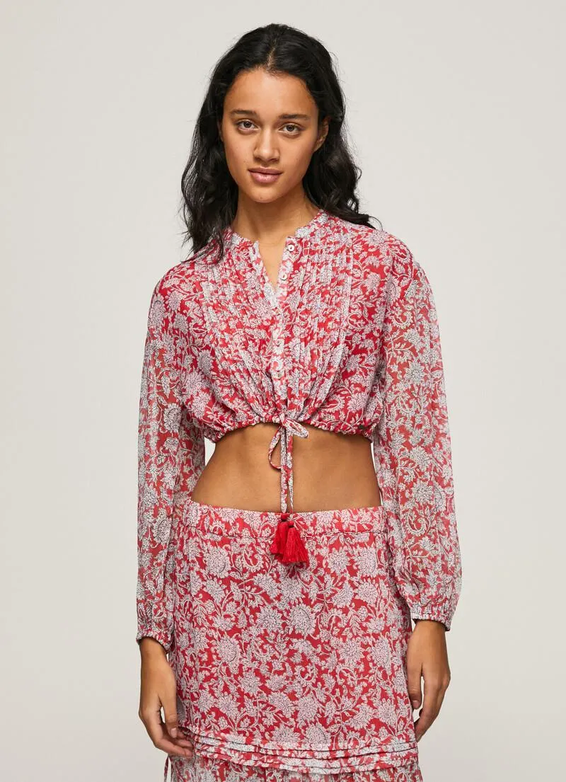BLUSA FIT CROPPED ESTAMPADO FLORES