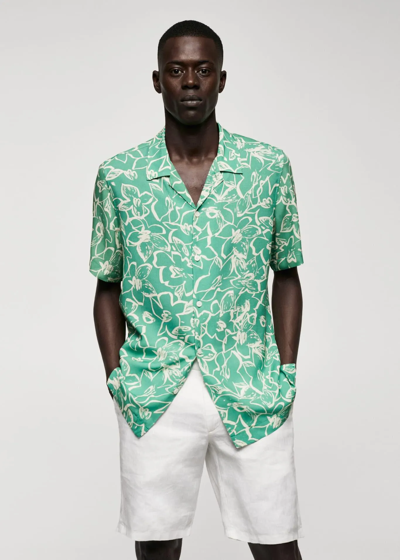 Szellős ing virágmintával