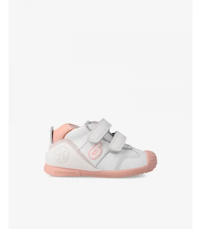 Zapatillas de Piel de bebés en blanco