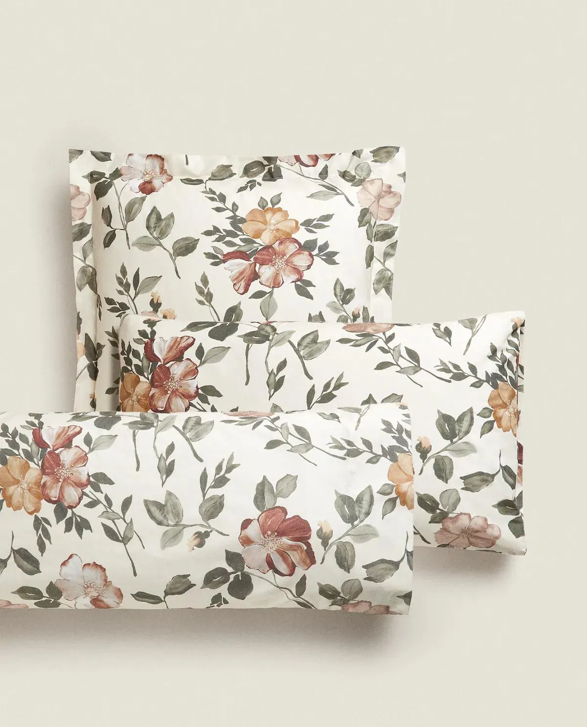 FUNDA DE ALMOHADA ESTAMPADO FLORAL
