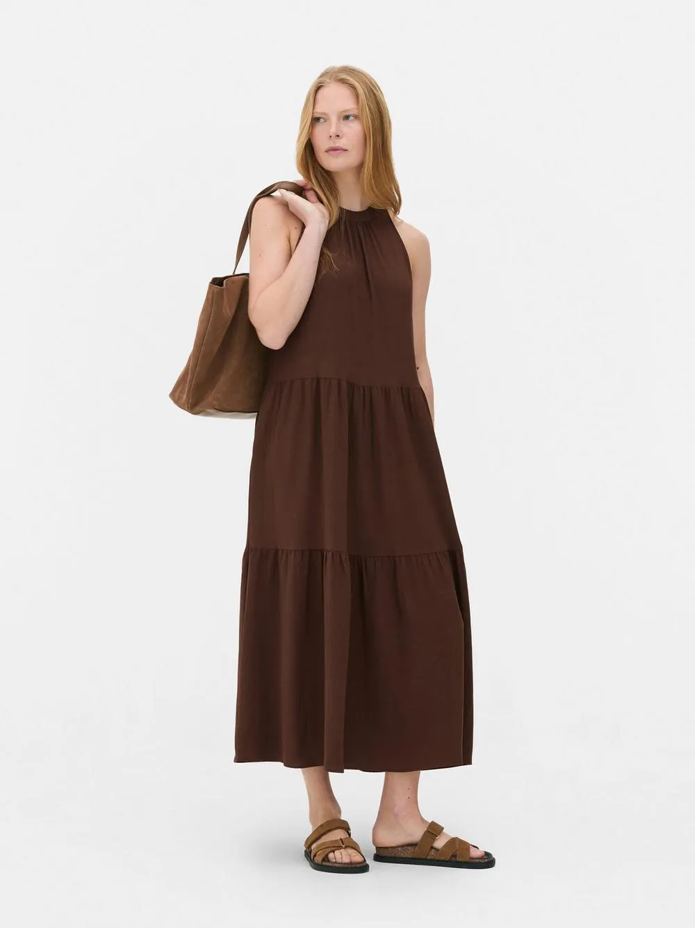 Vestido a capas de corte trapecio Paula Echevarría