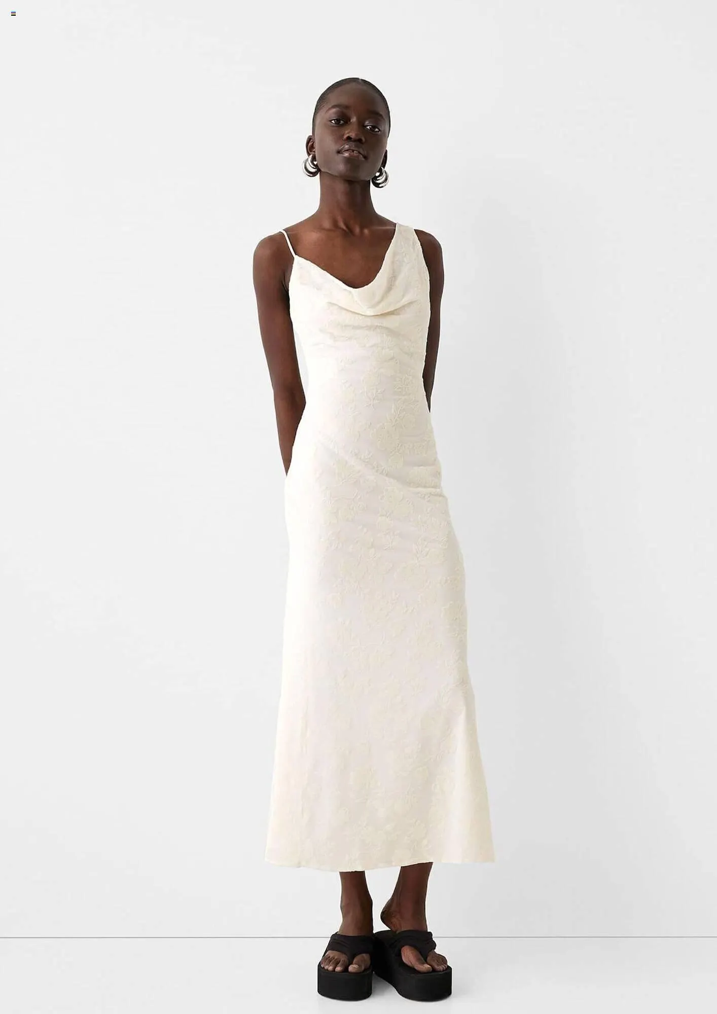 Catálogo de Folleto Bershka 1 de mayo al 31 de mayo 2024 - Página 14