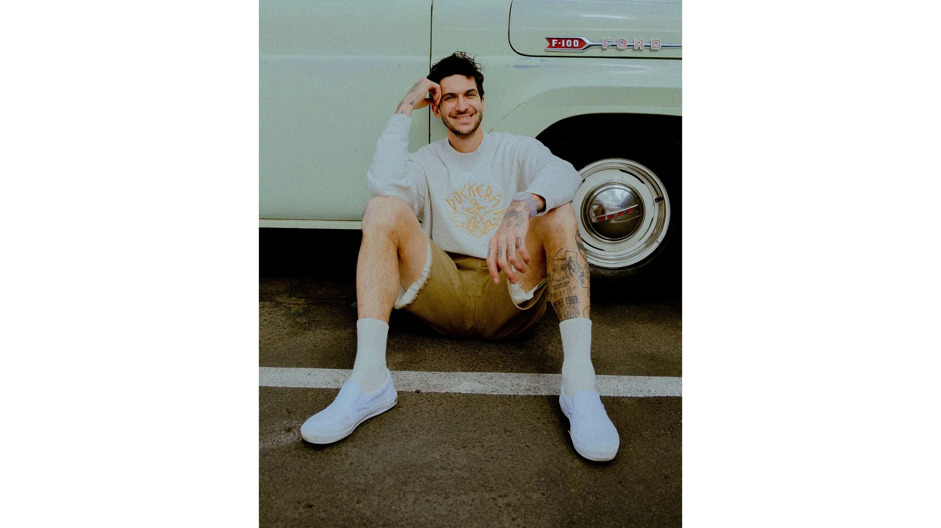 Dandois x Dockers® Original Chino Khaki Pleated Cutoff, Relaxed Fit