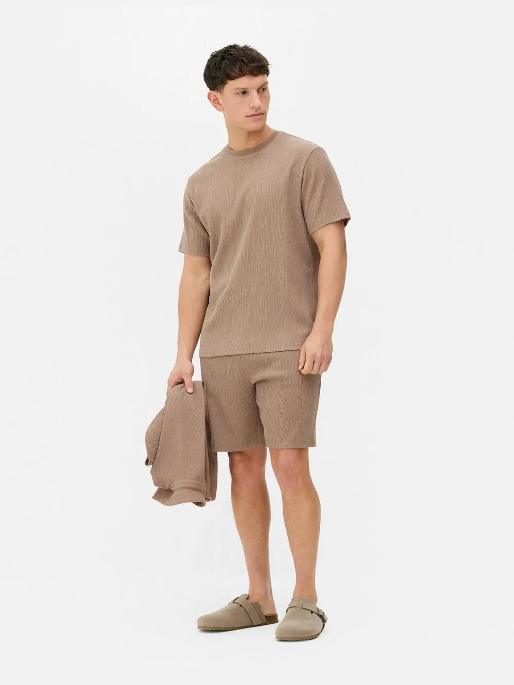 Camiseta con textura fruncida de Kem