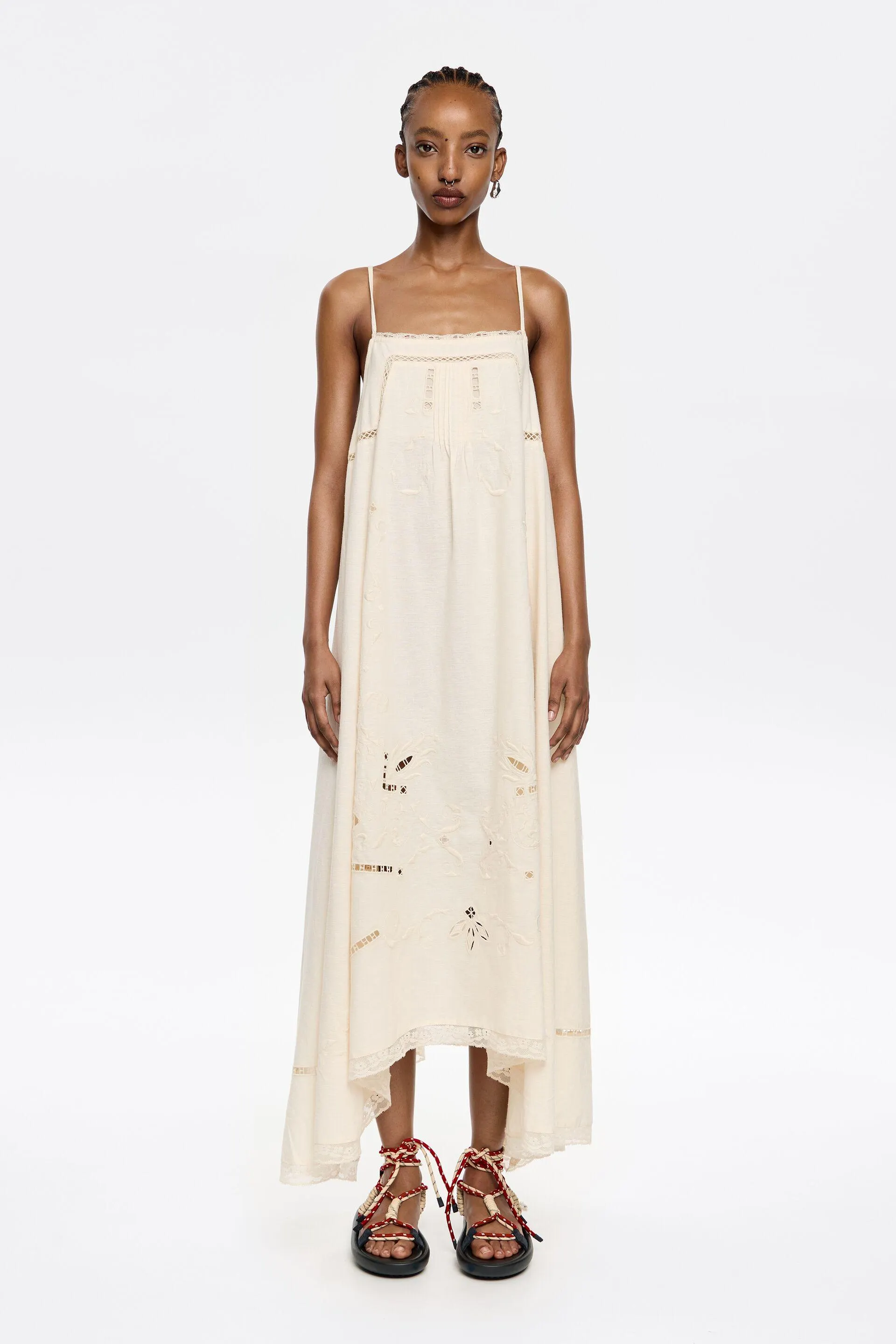 Vestido bordado inglés crema