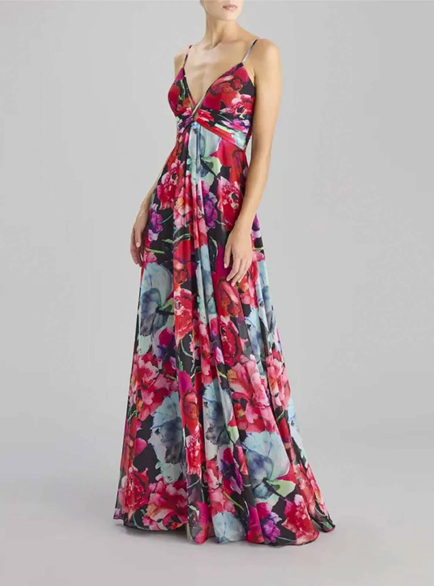 Catálogo de Folleto Pronovias 19 de abril al 5 de abril 2024 - Página 4