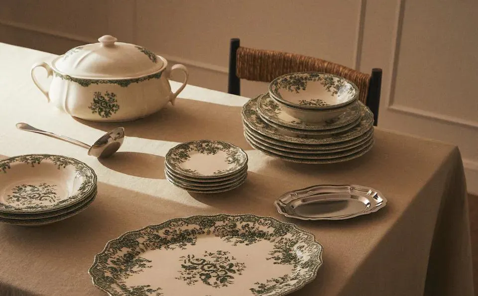 VAJILLA LOZA FLORAL VERDE