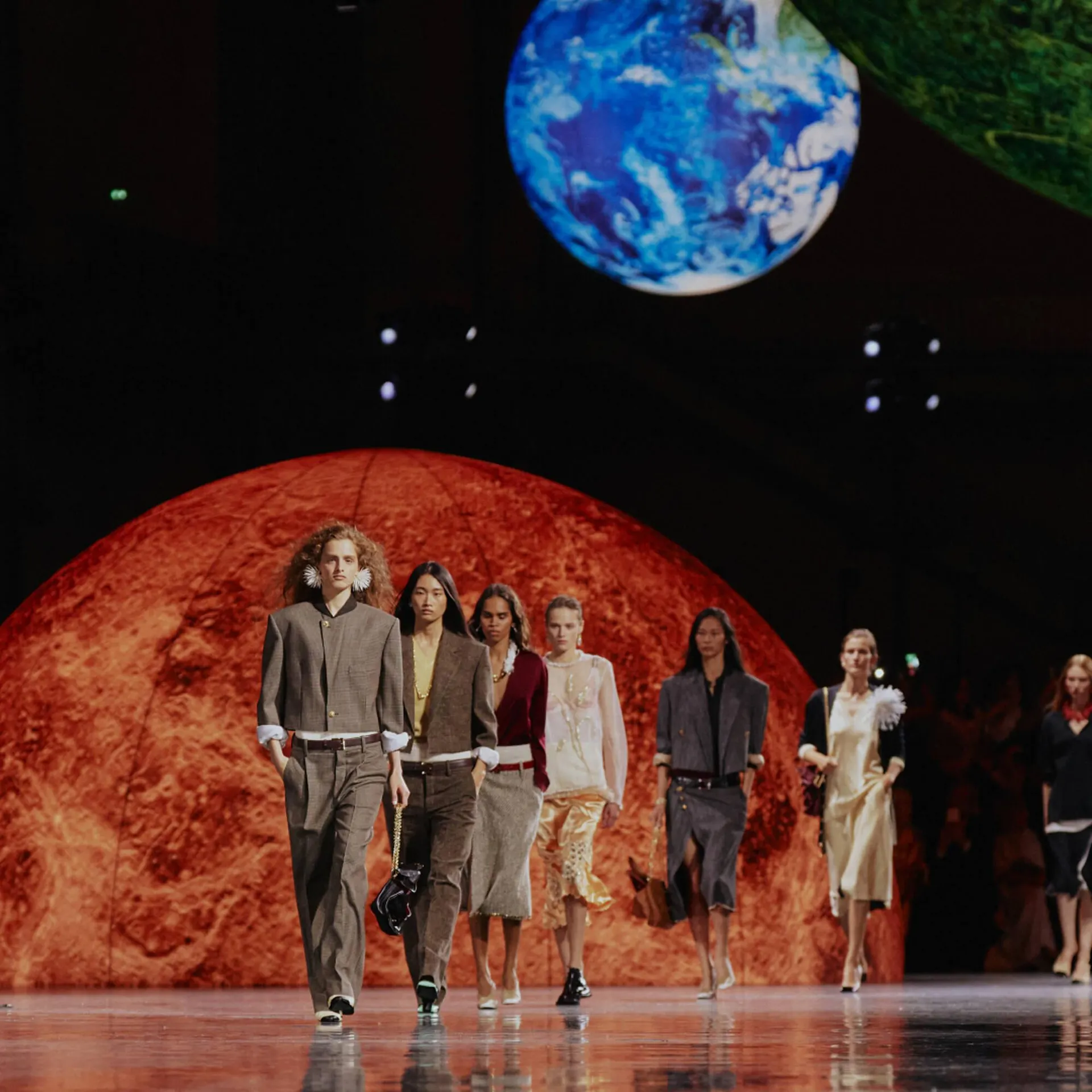 Catálogo de Folleto Chanel 7 de octubre al 6 de diciembre 2025 - Página 1