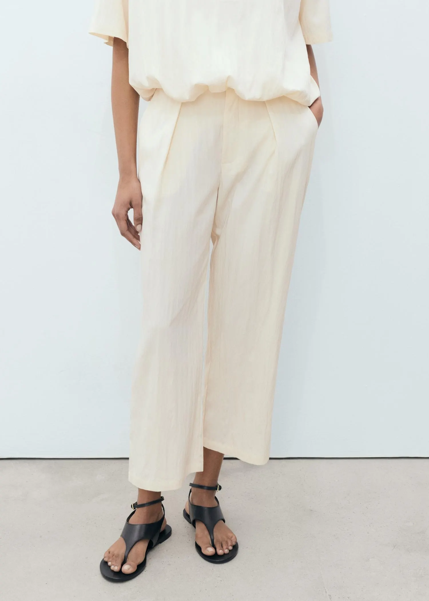 Pantalón crop fluido