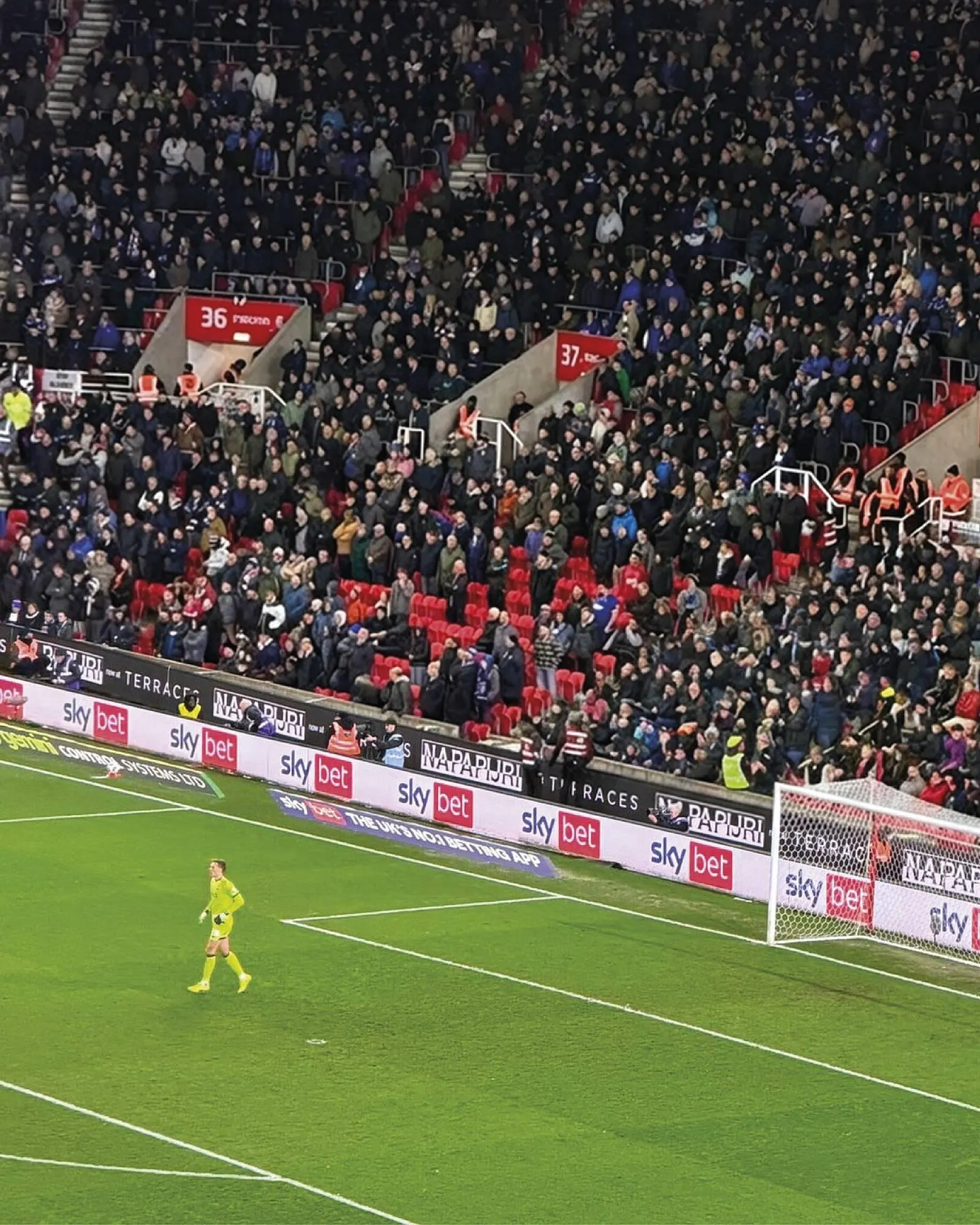 Catálogo de Folleto Napapijri 26 de marzo al 9 de mayo 2026 - Página 2