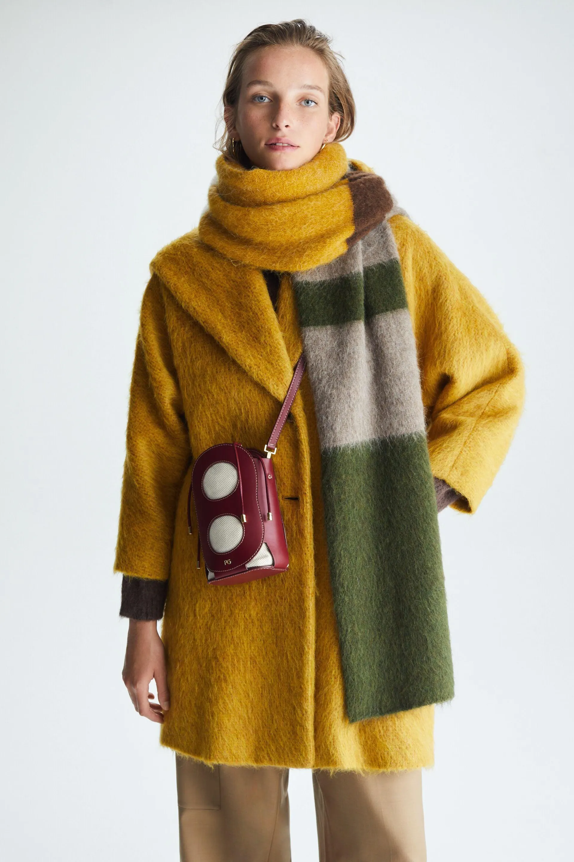 Abrigo oversize lana pelo largo