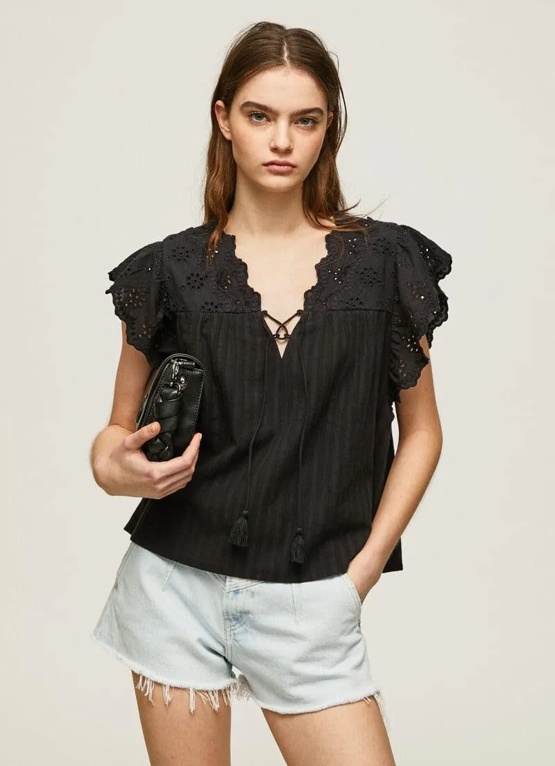 BLUSA ALGODÓN DETALLES CALADOS