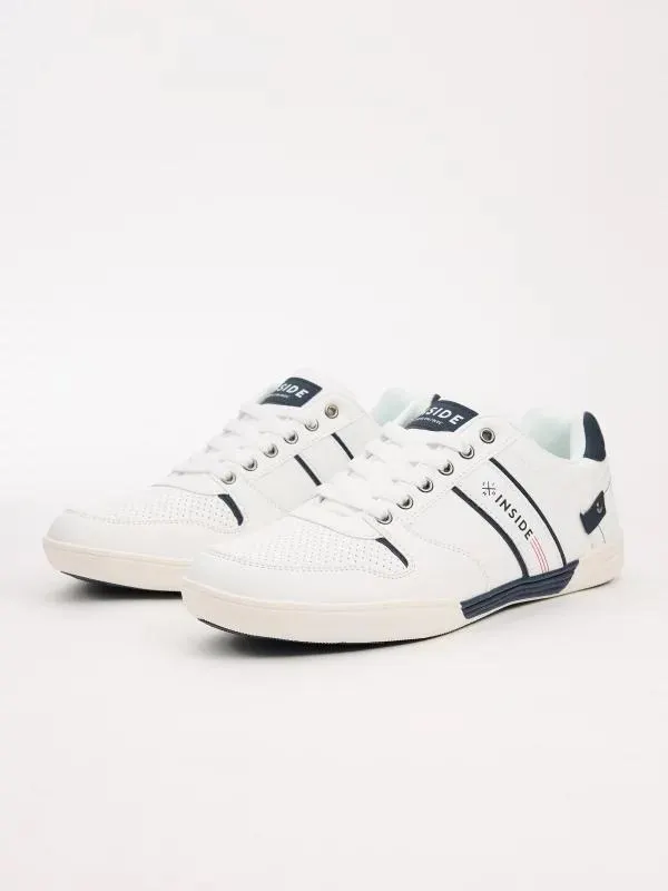 Deportiva efecto piel picados