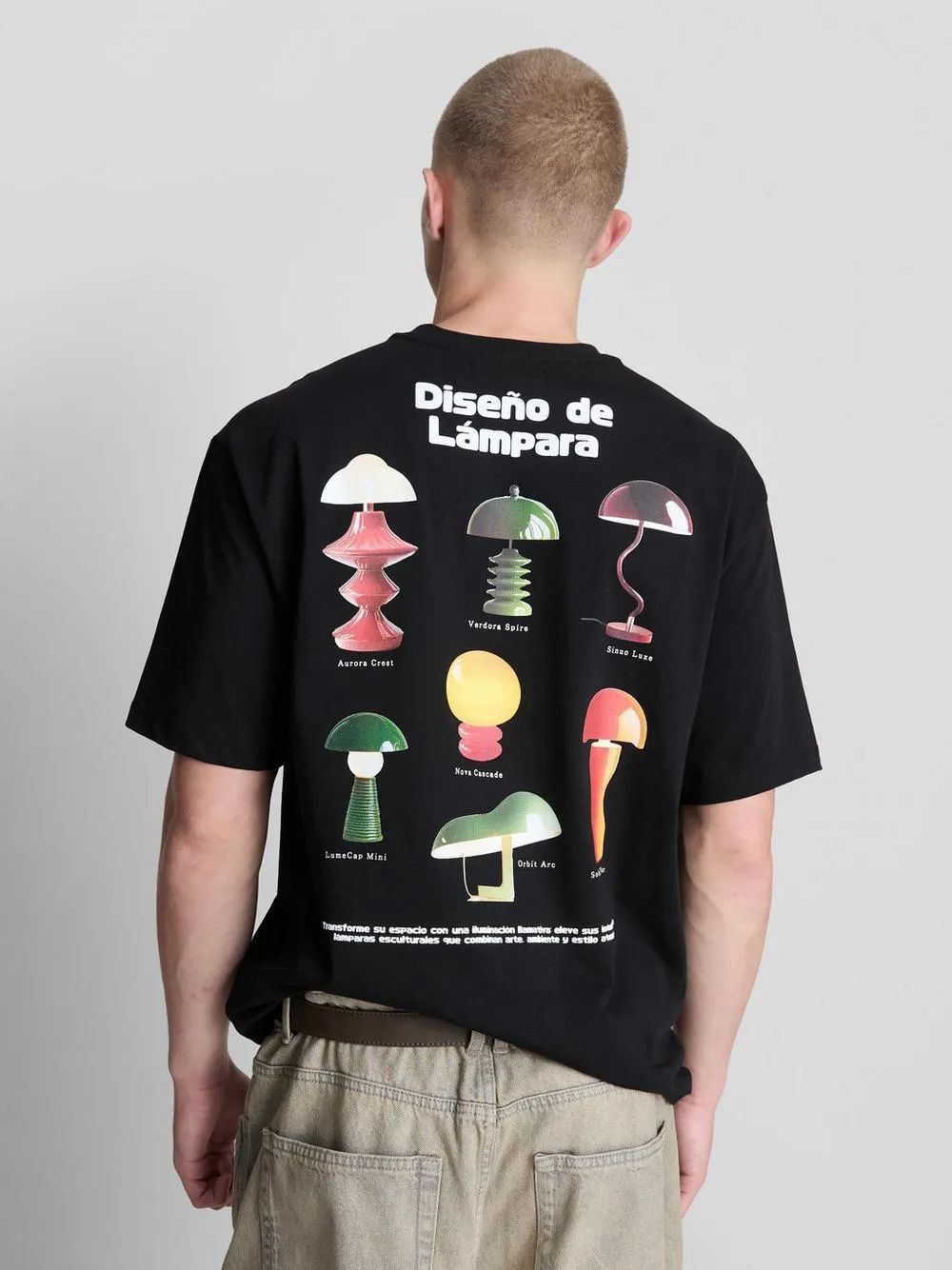 Camiseta de manga corta con gráfico de lámpara
