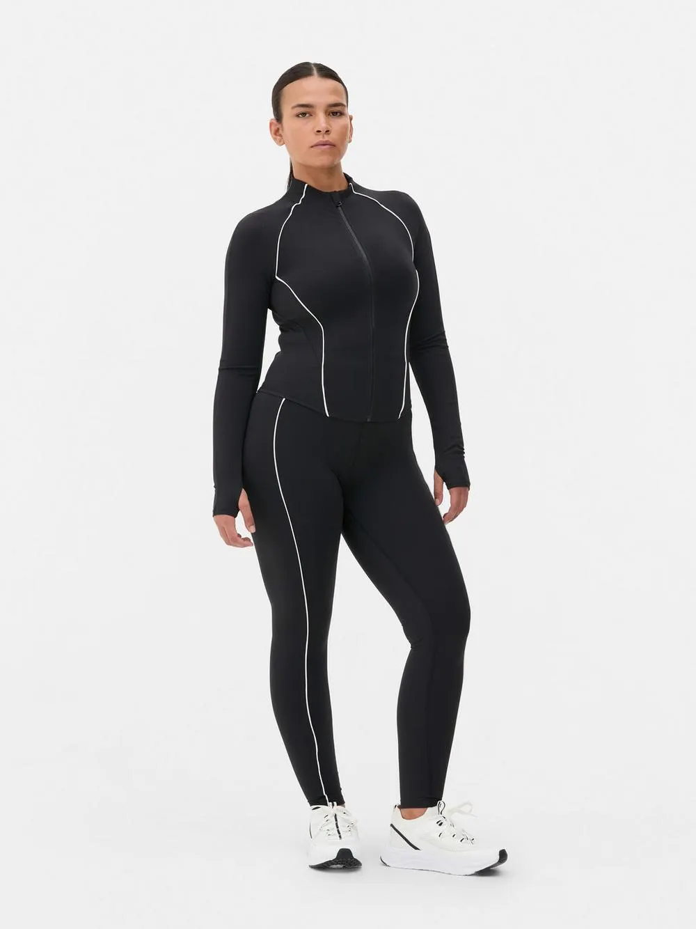 Leggings de alto rendimiento con ribete en contraste