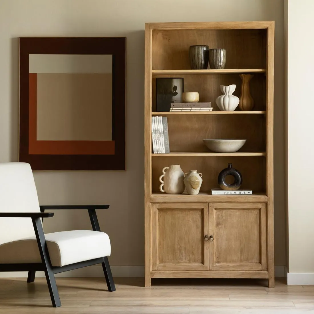 Estantería de madera maciza