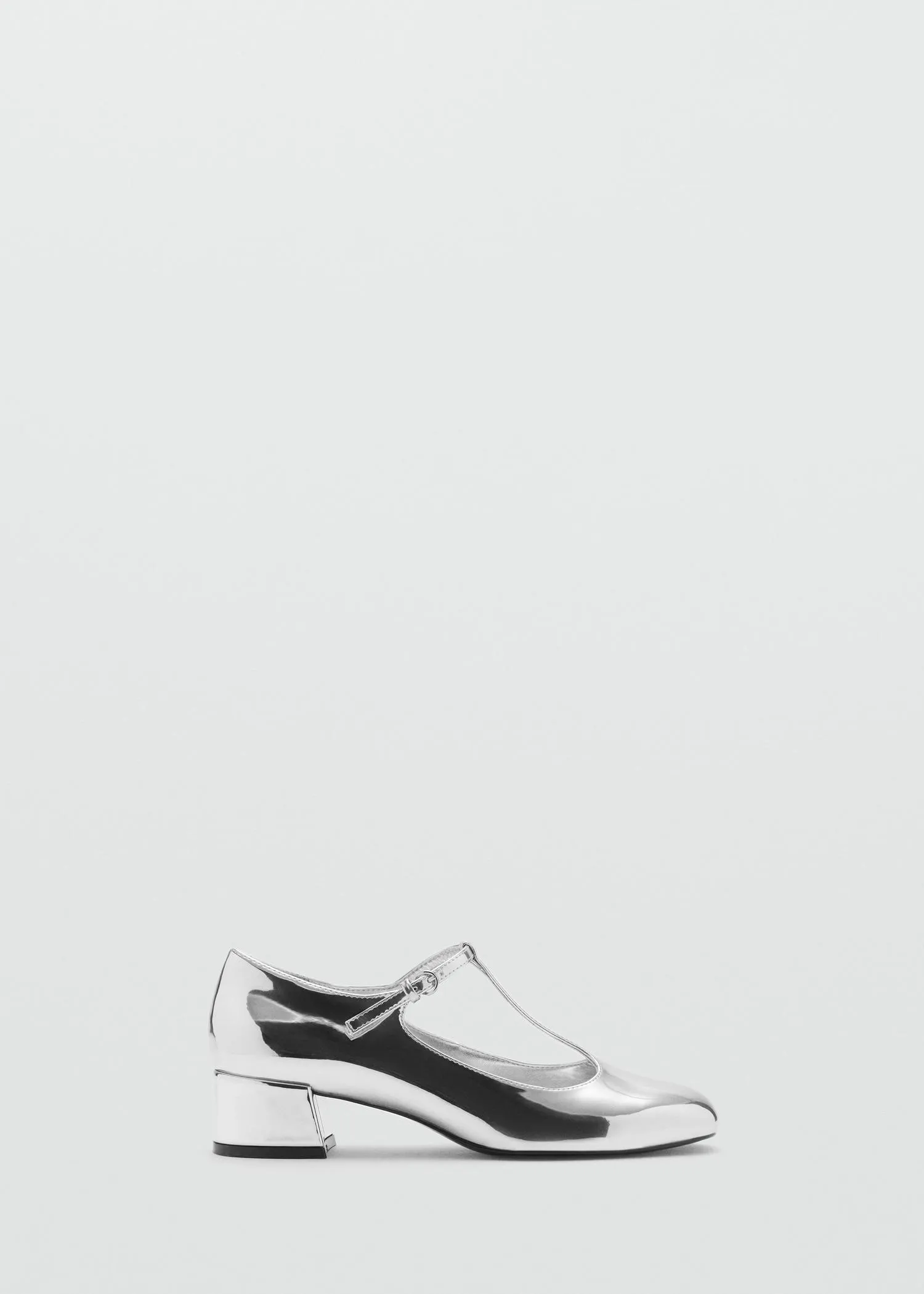 Zapato tacón metalizado