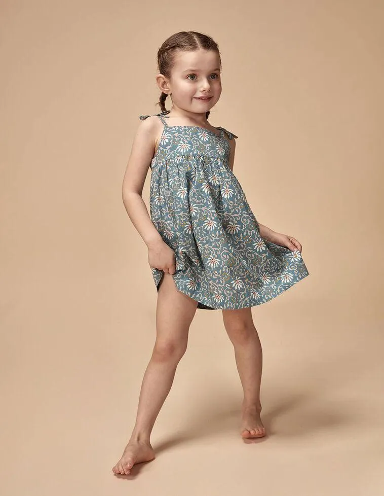 Vestido tirantes azul claro