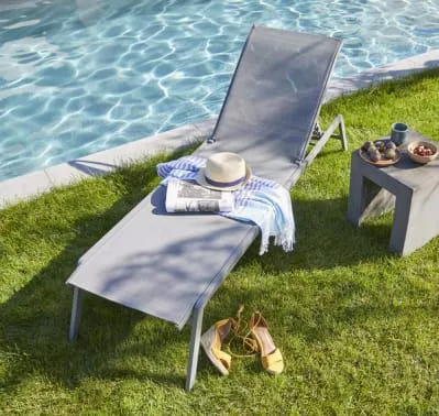 Tumbona Batz apilable gris