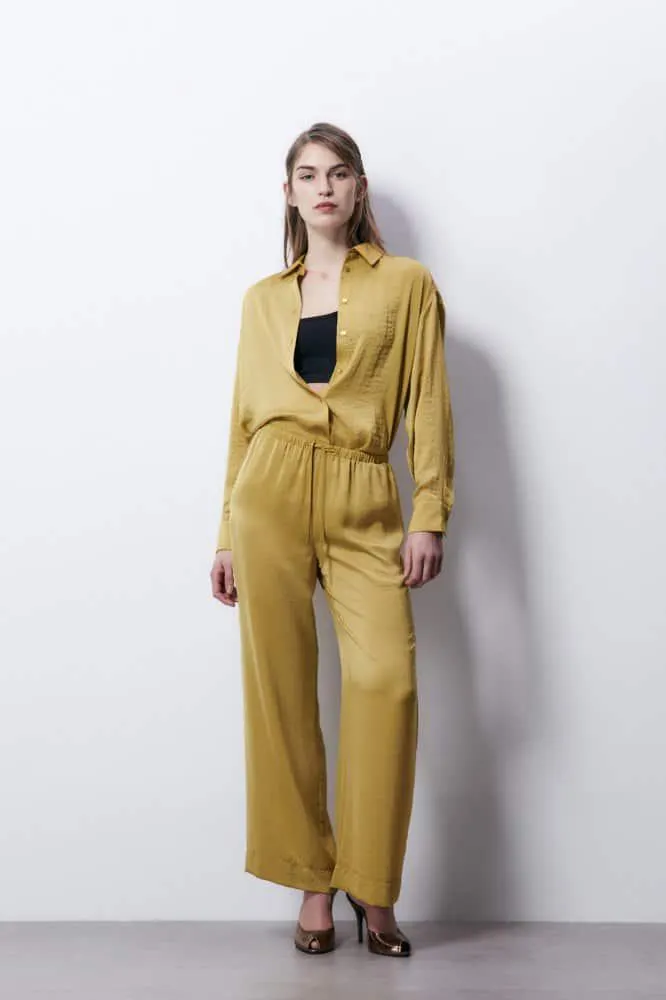 Pantalón ancho satinado